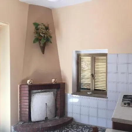 Apartment Vacanze Tra Mare E Monti 